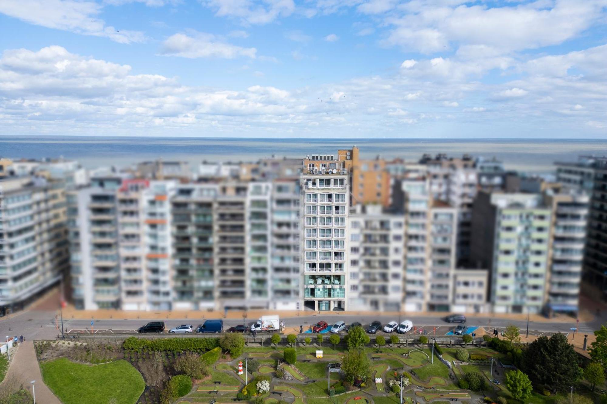 Hotel Beach Palace Blankenberge Bagian luar foto