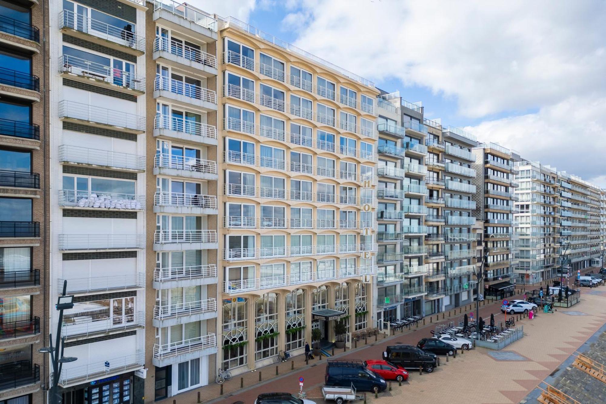 Hotel Beach Palace Blankenberge Bagian luar foto