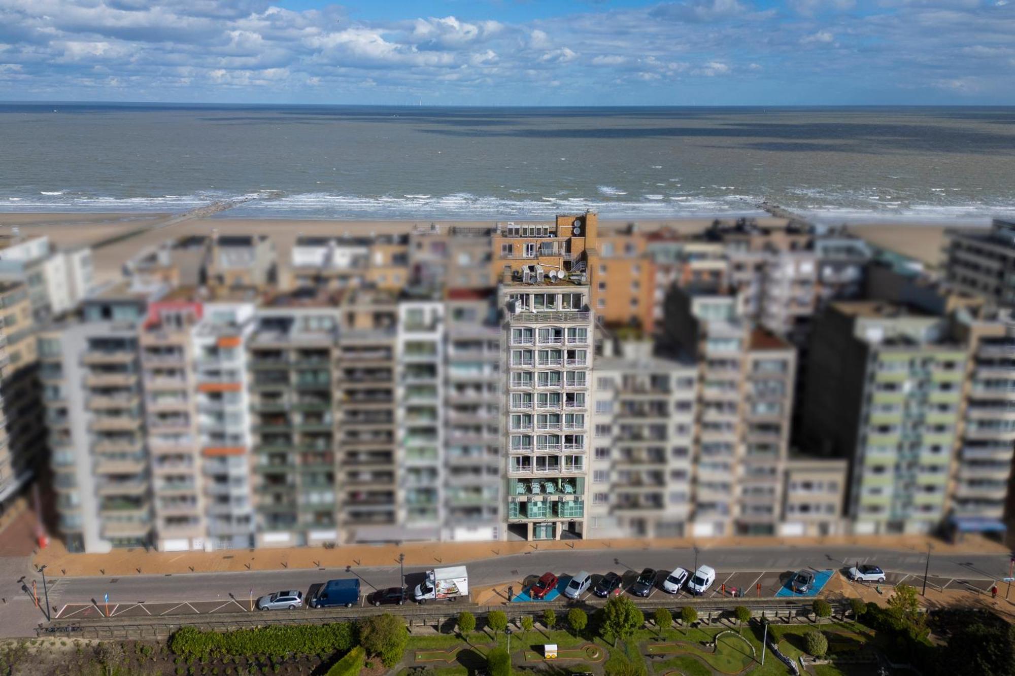 Hotel Beach Palace Blankenberge Bagian luar foto